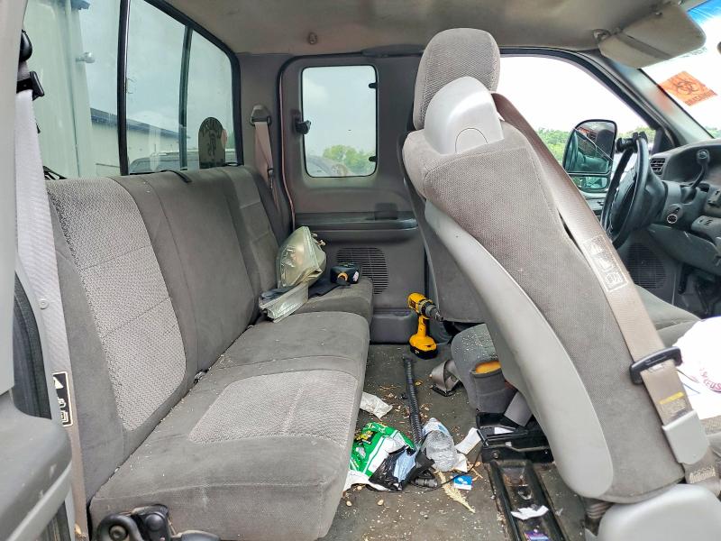 64192176 :رقم المزاد ، 1FTNX21F12EA93469 vin ، 2002 Ford F250 مزاد بيع