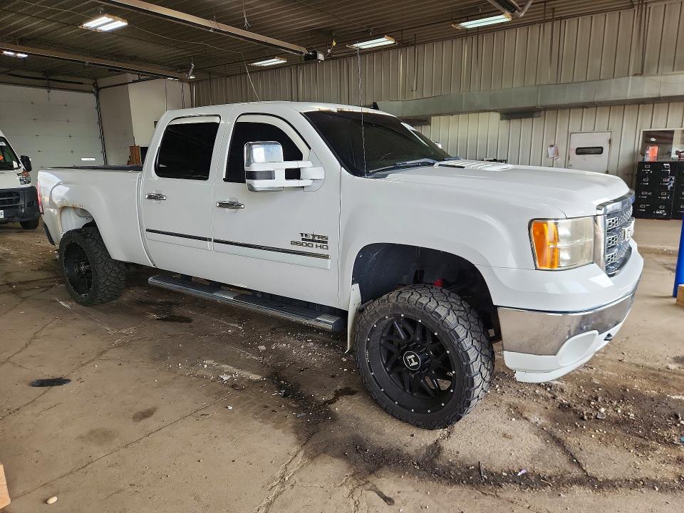64504036 :رقم المزاد ، 1GT120C88EF149213 vin ، 2014 Gmc Sierra مزاد بيع