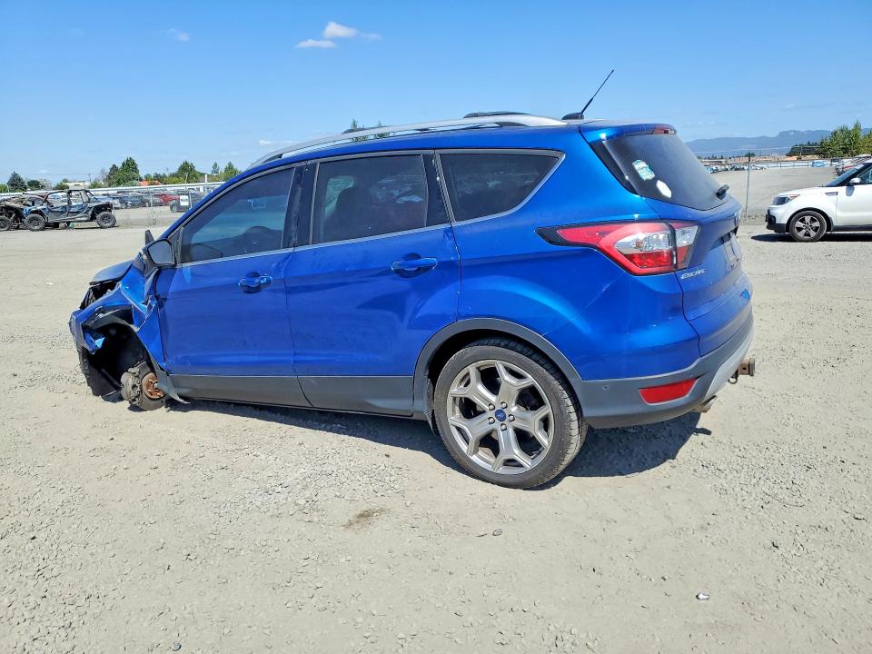2017 Ford Escape მანქანა იყიდება აუქციონზე, vin: 1FMCU9J9XHUC51899, აუქციონის ნომერი: 64294506