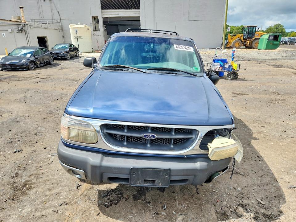 Продажа на аукционе авто 2000 Ford Explorer, vin: 1FMZU83P4YZC12132, номер лота: 63563636