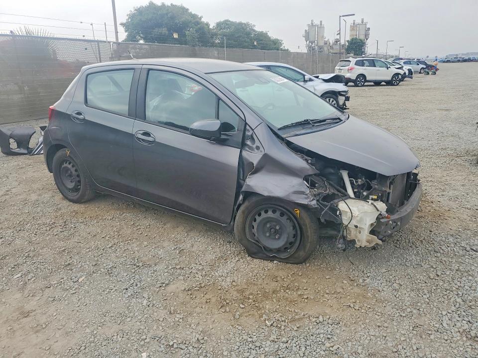 2017 Toyota Yaris მანქანა იყიდება აუქციონზე, vin: VNKKTUD37HA085637, აუქციონის ნომერი: 63372666