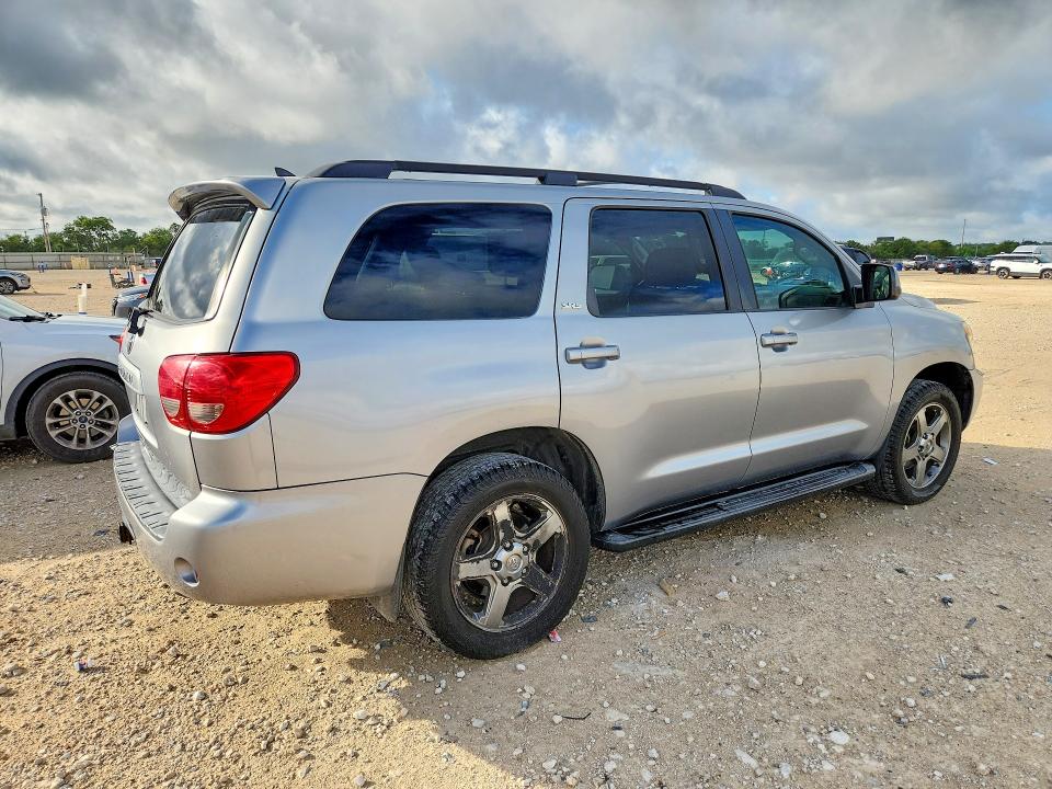 64139346 :رقم المزاد ، 5TDZM5G17BS003159 vin ، 2011 Toyota Sequoia مزاد بيع