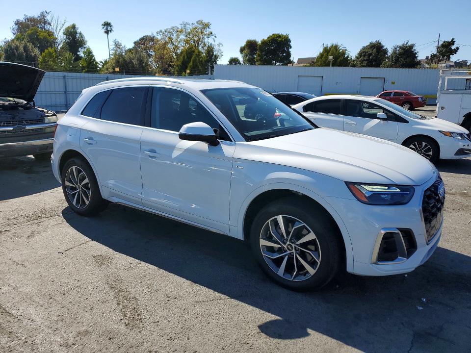 65681526 :رقم المزاد ، WA1EAAFY1P2166283 vin ، 2023 Audi Q5 مزاد بيع