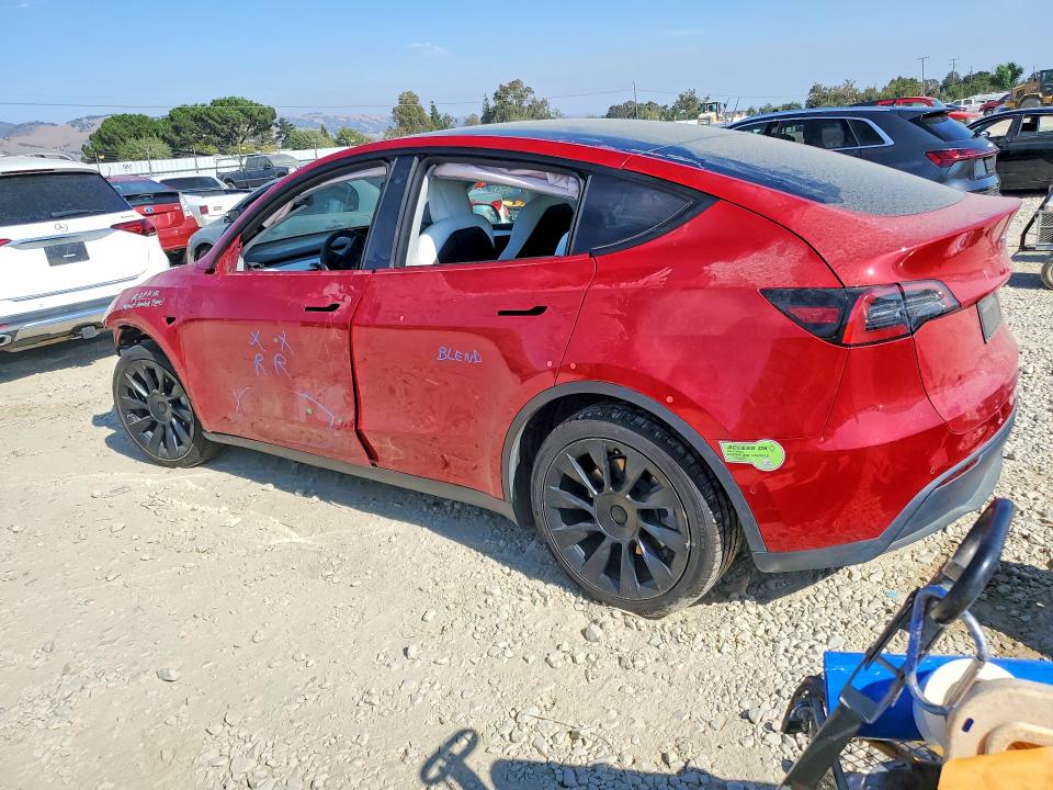 64497396 :رقم المزاد ، 7SAYGAEE3NF546408 vin ، 2022 Tesla Model Y مزاد بيع