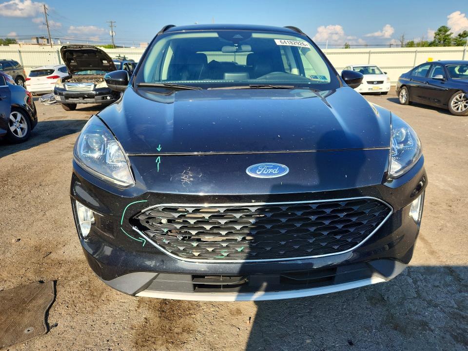 Продажа на аукционе авто 2021 Ford Escape, vin: 1FMCU9CZ2MUA07672, номер лота: 64182926