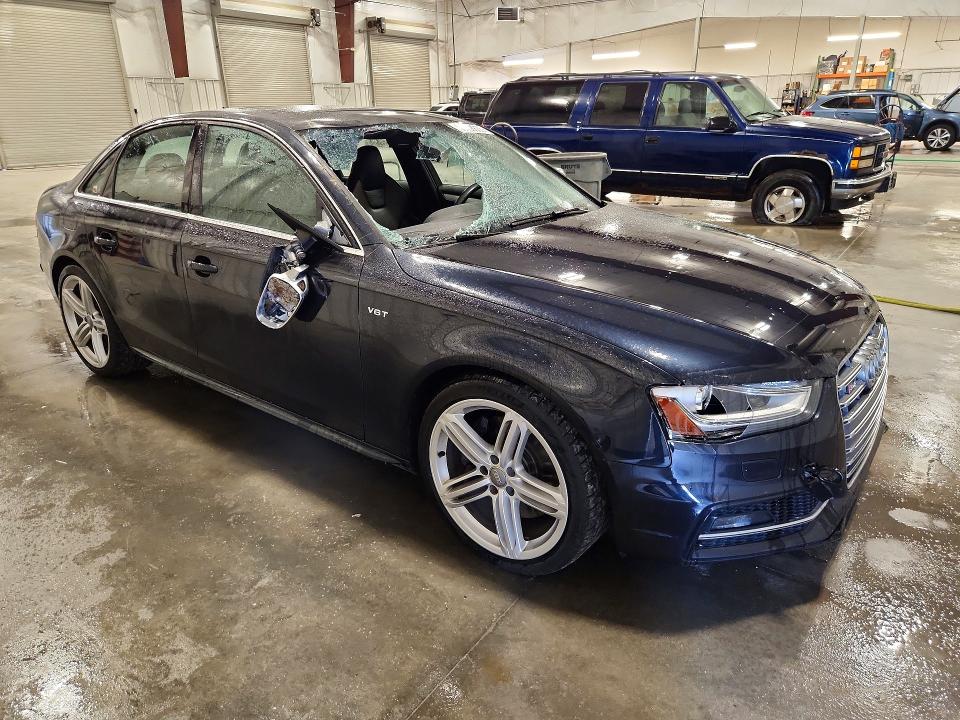 Продажа на аукционе авто 2015 Audi S4, vin: WAUBGAFL5FA119478, номер лота: 65158606