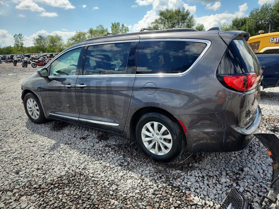 66579246 :رقم المزاد ، 2C4RC1BG9HR511464 vin ، 2017 Chrysler Pacifica مزاد بيع