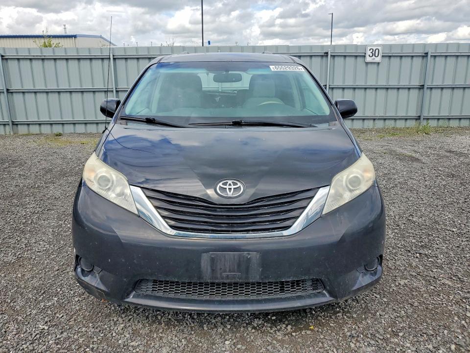 Продажа на аукционе авто 2012 Toyota Sienna, vin: 5TDKK3DC7CS242830, номер лота: 65529326