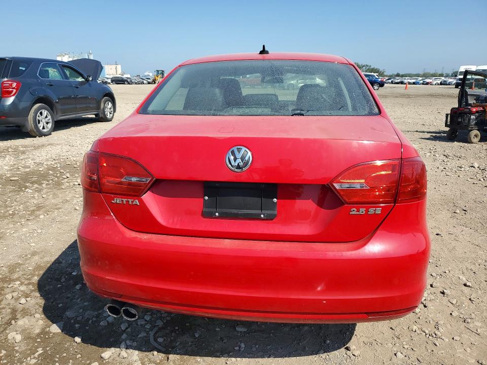 66829476 :رقم المزاد ، 3VWDX7AJ1BM388415 vin ، 2011 Volkswagen Jetta مزاد بيع