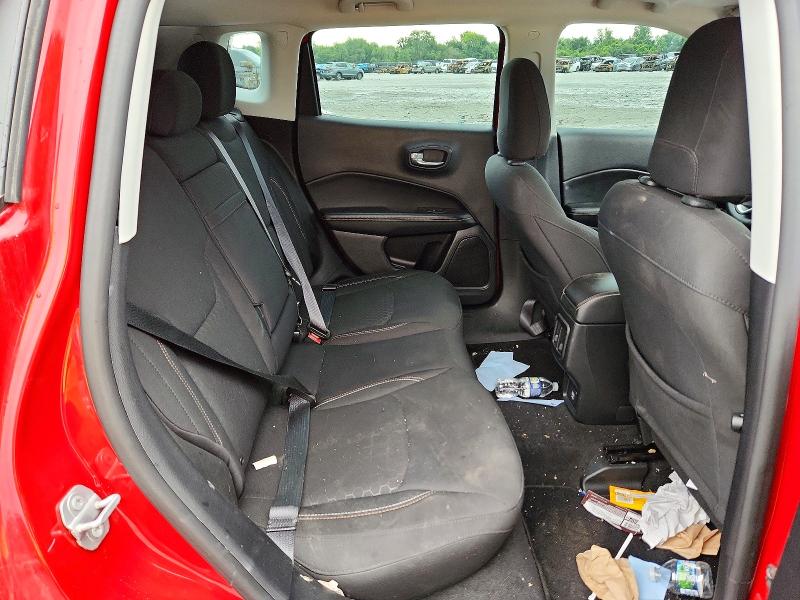 Продаж на аукціоні авто 2018 Jeep Compass, vin: 3C4NJCAB4JT271748, номер лоту: 63922476