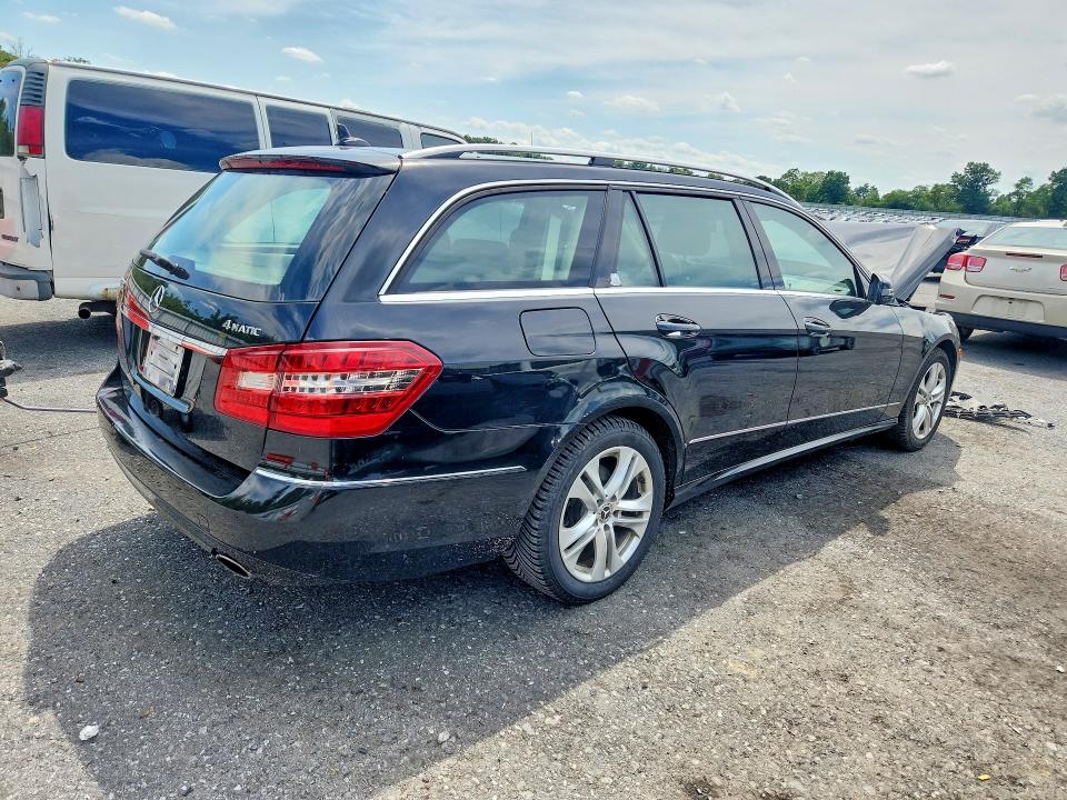 2011 Mercedes-benz E მანქანა იყიდება აუქციონზე, vin: WDDHH8HB3BA308220, აუქციონის ნომერი: 65415826