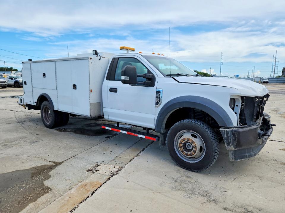 64262996 :رقم المزاد ، 1FDUF5HY6JDA01067 vin ، 2018 Ford F550 مزاد بيع