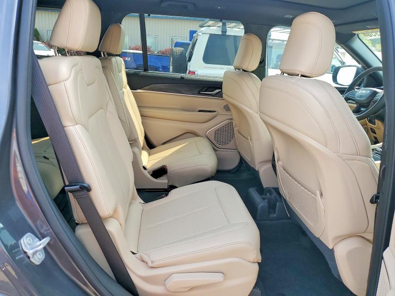 64513956 :رقم المزاد ، 1C4RJKBG9S8653196 vin ، 2025 Jeep Grand Cherokee مزاد بيع