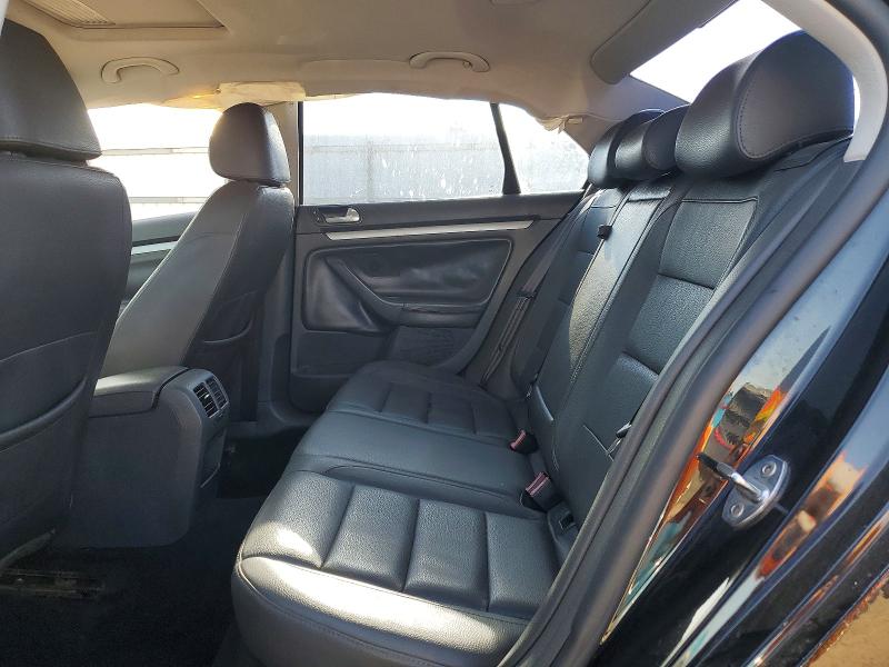 64403056 :رقم المزاد ، 3VWRM71K18M058919 vin ، 2008 Volkswagen Jetta مزاد بيع