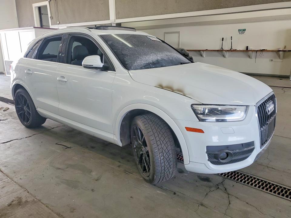 Продажа на аукционе авто 2015 Audi Q3, vin: WA1EFCFS9FR005310, номер лота: 63775256