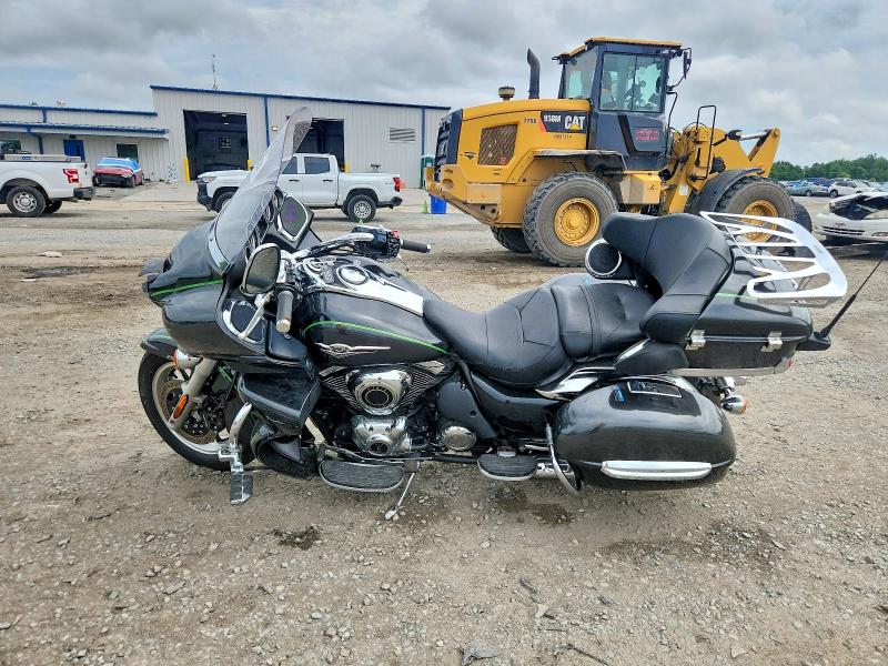 63180526 :رقم المزاد ، JKBVNRB1XFA010593 vin ، 2015 Kawasaki Vn1700 مزاد بيع