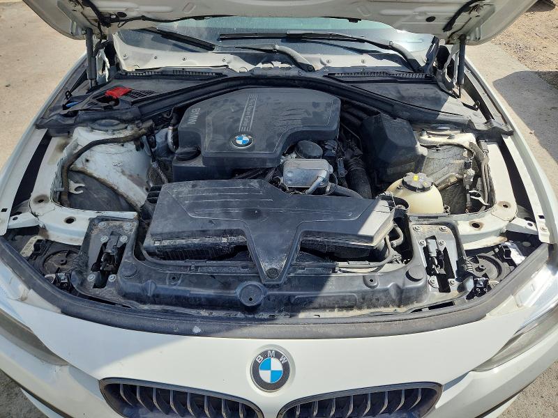 65219646 :رقم المزاد ، WBA8E1G30HNU16331 vin ، 2017 Bmw 320 مزاد بيع