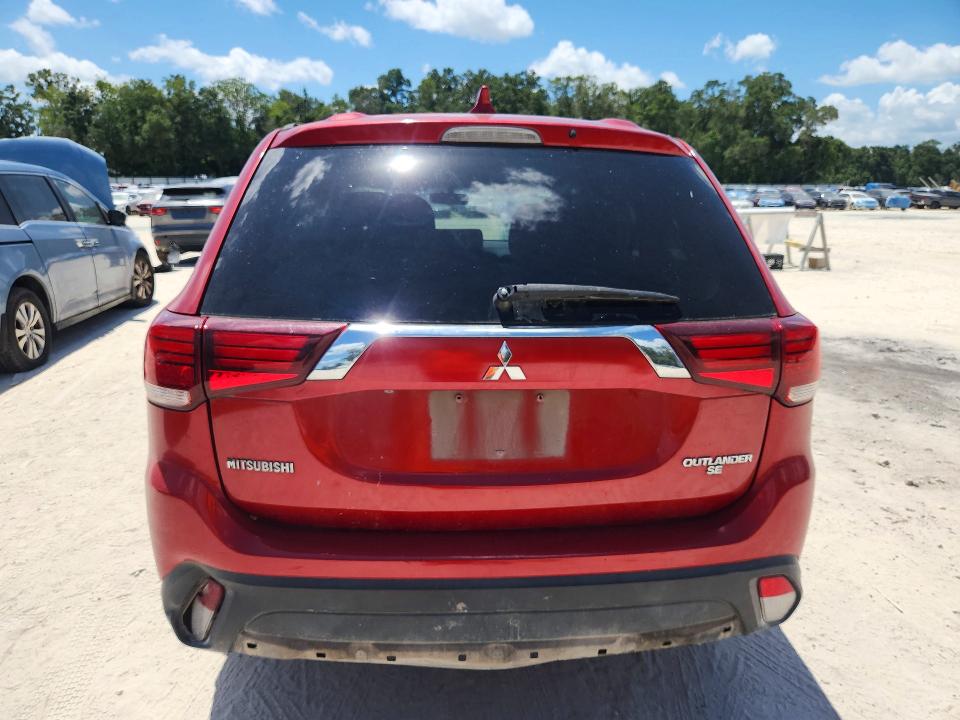 Продажа на аукционе авто 2018 Mitsubishi Outlander, vin: JA4AD3A34JZ001355, номер лота: 64792626