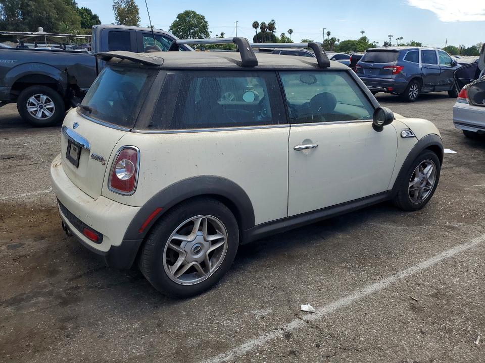 64305206 :رقم المزاد ، WMWMF7C56ATZ73994 vin ، 2010 Mini Cooper مزاد بيع