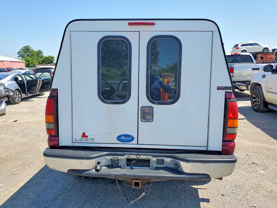 Продажа на аукционе авто 2005 Gmc New Sierra, vin: 2GTEC19V151362657, номер лота: 63644406