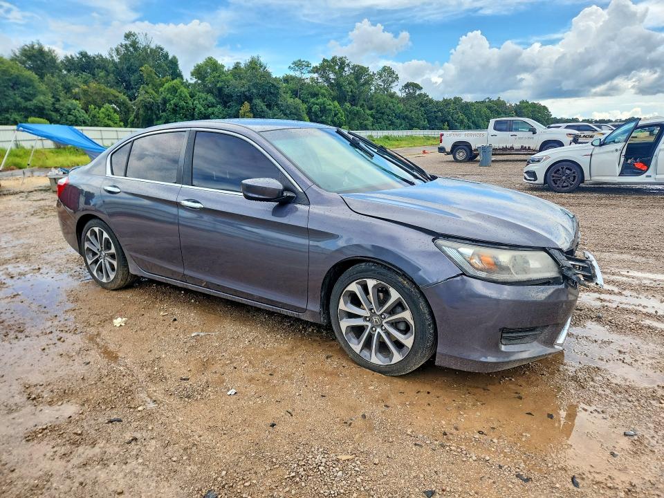 Продаж на аукціоні авто 2015 Honda Accord, vin: 1HGCR2F54FA121328, номер лоту: 67021766