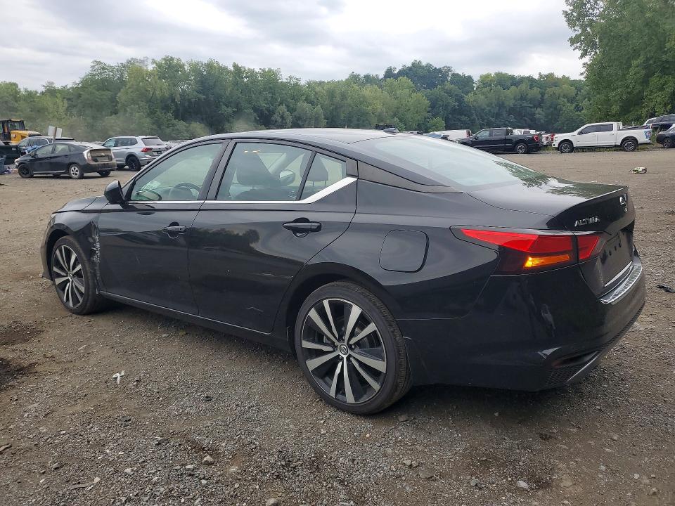 66640666 :رقم المزاد ، 1N4BL4CWXNN302340 vin ، 2022 Nissan Altima مزاد بيع