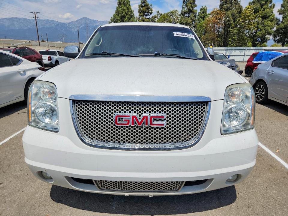 66995206 :رقم المزاد ، 1GKS2MEF6ER132582 vin ، 2014 Gmc Yukon Xl مزاد بيع