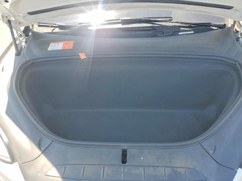 63718296 :رقم المزاد ، 5YJXCBE20HF059588 vin ، 2017 Tesla Model X مزاد بيع
