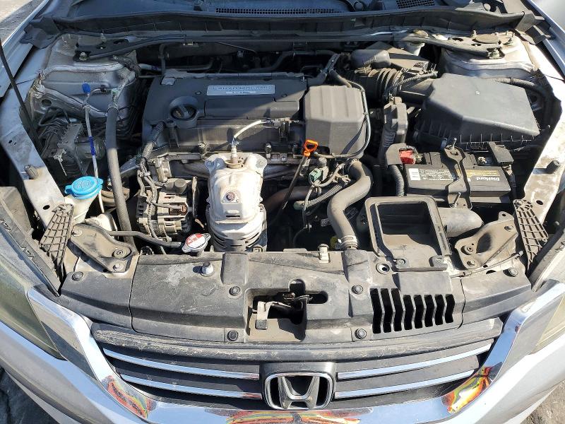 63533396 :رقم المزاد ، 1HGCR2F55FA000078 vin ، 2015 Honda Accord مزاد بيع