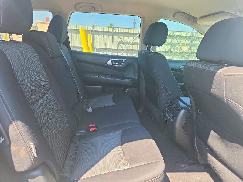 Продажа на аукционе авто 2018 Nissan Pathfinder, vin: 5N1DR2MM8JC668351, номер лота: 63652576