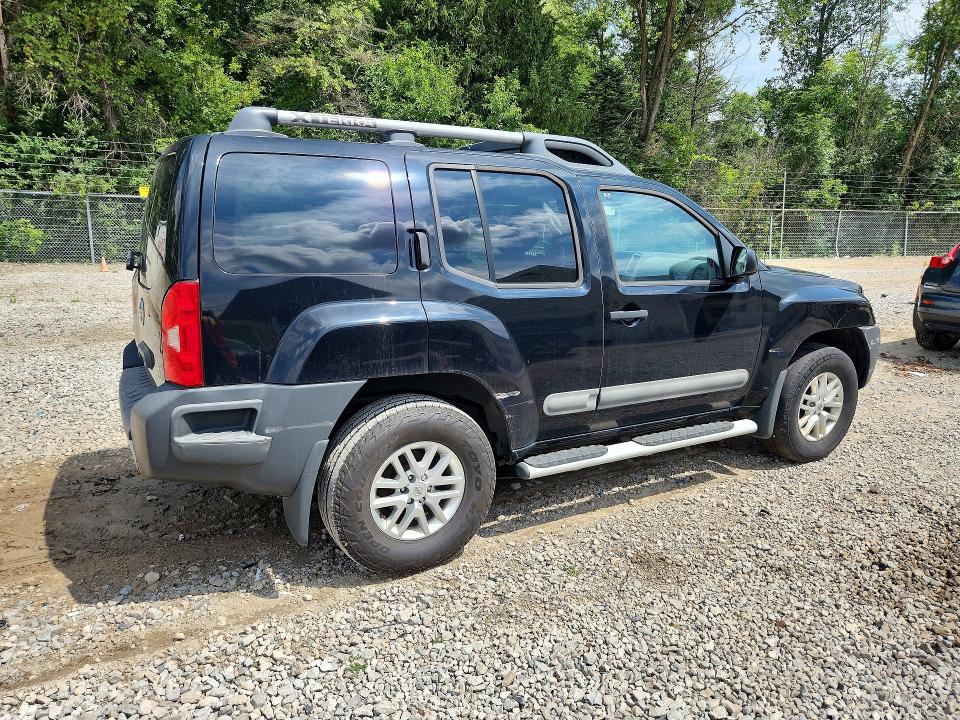 65642846 :رقم المزاد ، 5N1AN0NW4FN656776 vin ، 2015 Nissan Xterra مزاد بيع