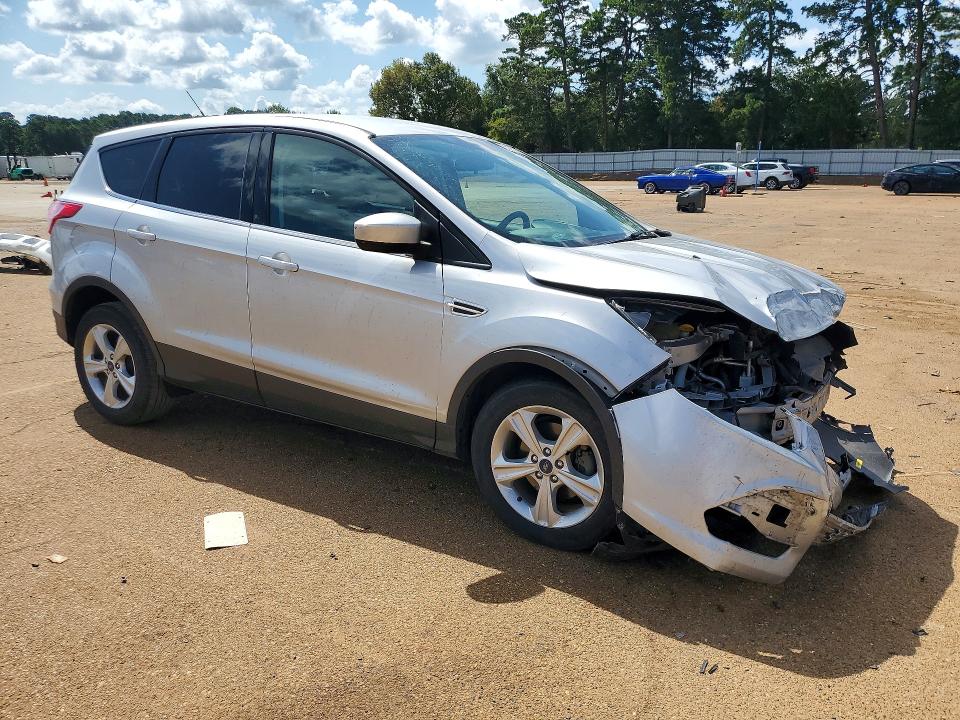 2015 Ford Escape მანქანა იყიდება აუქციონზე, vin: 1FMCU0G72FUA35723, აუქციონის ნომერი: 63150356