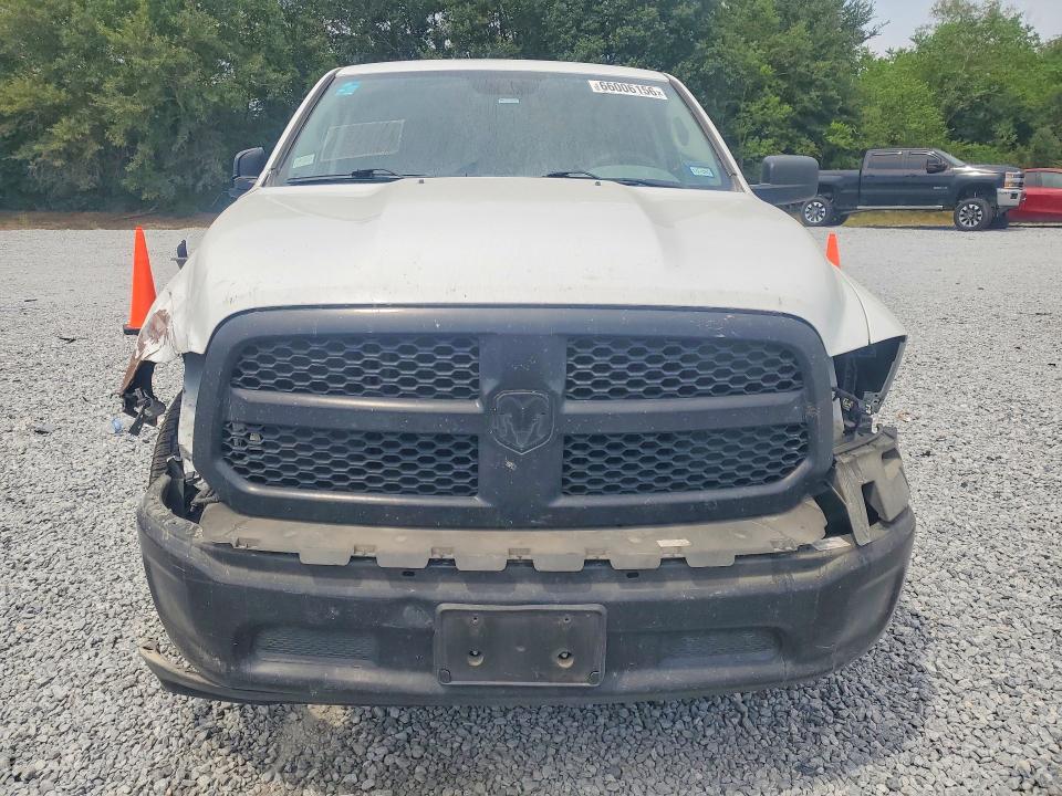 66006156 :رقم المزاد ، 1C6RR6FG5JS330413 vin ، 2018 Ram 1500 مزاد بيع