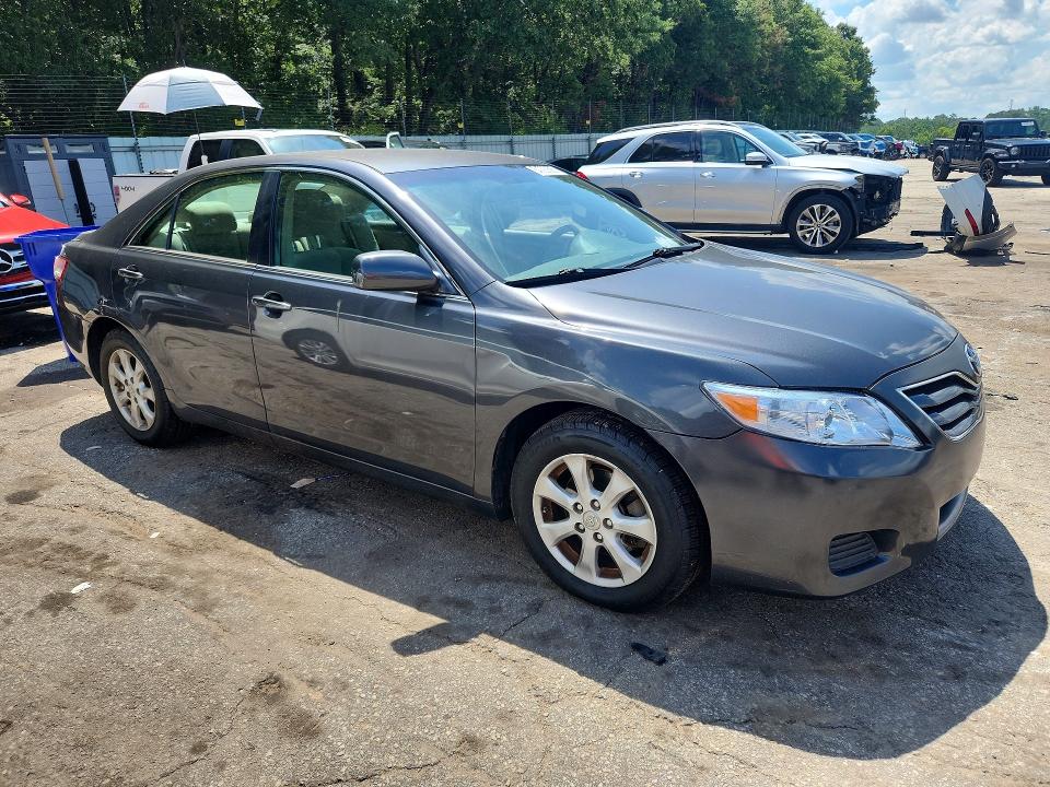 2011 Toyota Camry მანქანა იყიდება აუქციონზე, vin: 4T1BF3EK9BU699686, აუქციონის ნომერი: 64722686