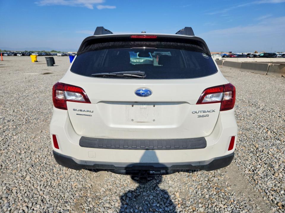 64498466 :رقم المزاد ، 4S4BSENC1F3331577 vin ، 2015 Subaru Outback مزاد بيع