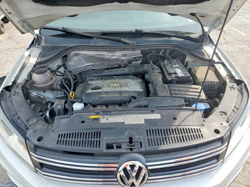 Продаж на аукціоні авто 2017 Volkswagen Tiguan, vin: WVGAV7AXXHK052337, номер лоту: 63260606