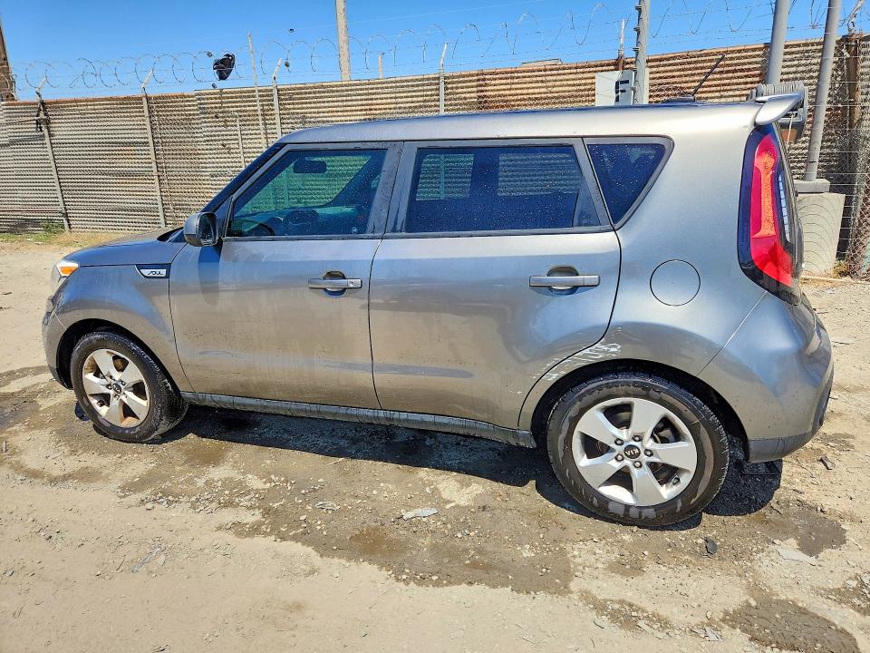 63418956 :رقم المزاد ، KNDJN2A22J7602439 vin ، 2018 Kia Soul مزاد بيع