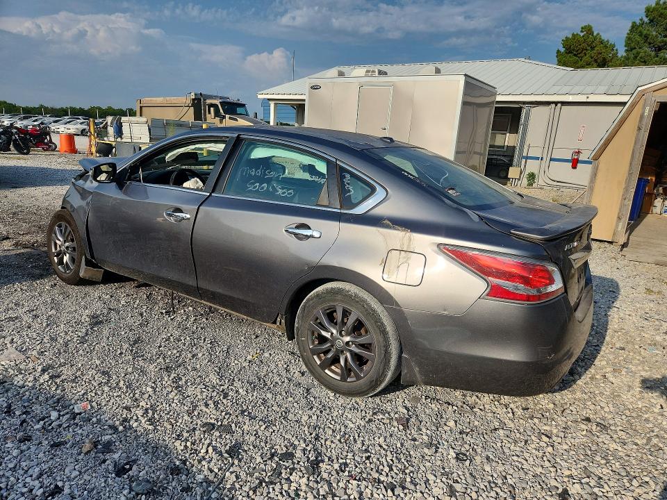 2015 Nissan Altima მანქანა იყიდება აუქციონზე, vin: 1N4AL3AP3FN350412, აუქციონის ნომერი: 63156866