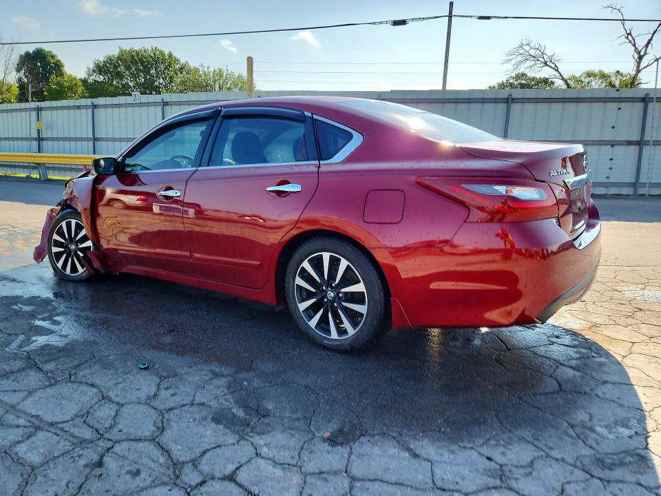 2018 Nissan Altima მანქანა იყიდება აუქციონზე, vin: 1N4AL3AP2JC476118, აუქციონის ნომერი: 63739256