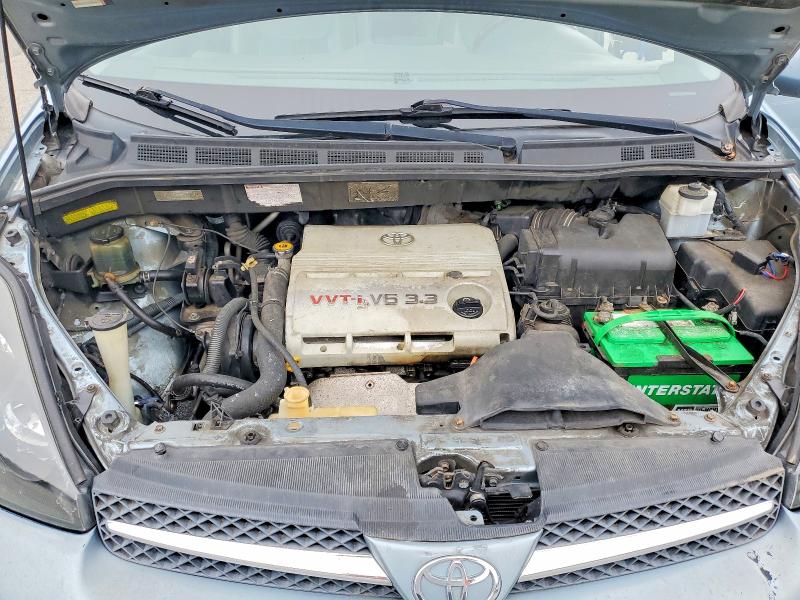 64661796 :رقم المزاد ، 5TDBA22C44S021879 vin ، 2004 Toyota Sienna مزاد بيع