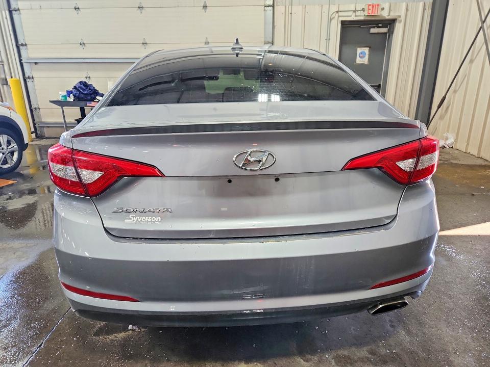 2015 Hyundai Sonata მანქანა იყიდება აუქციონზე, vin: 5NPE24AF9FH122944, აუქციონის ნომერი: 61452066