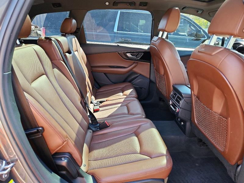 65997456 :رقم المزاد ، WA1VAAF77JD045440 vin ، 2018 Audi Q7 مزاد بيع