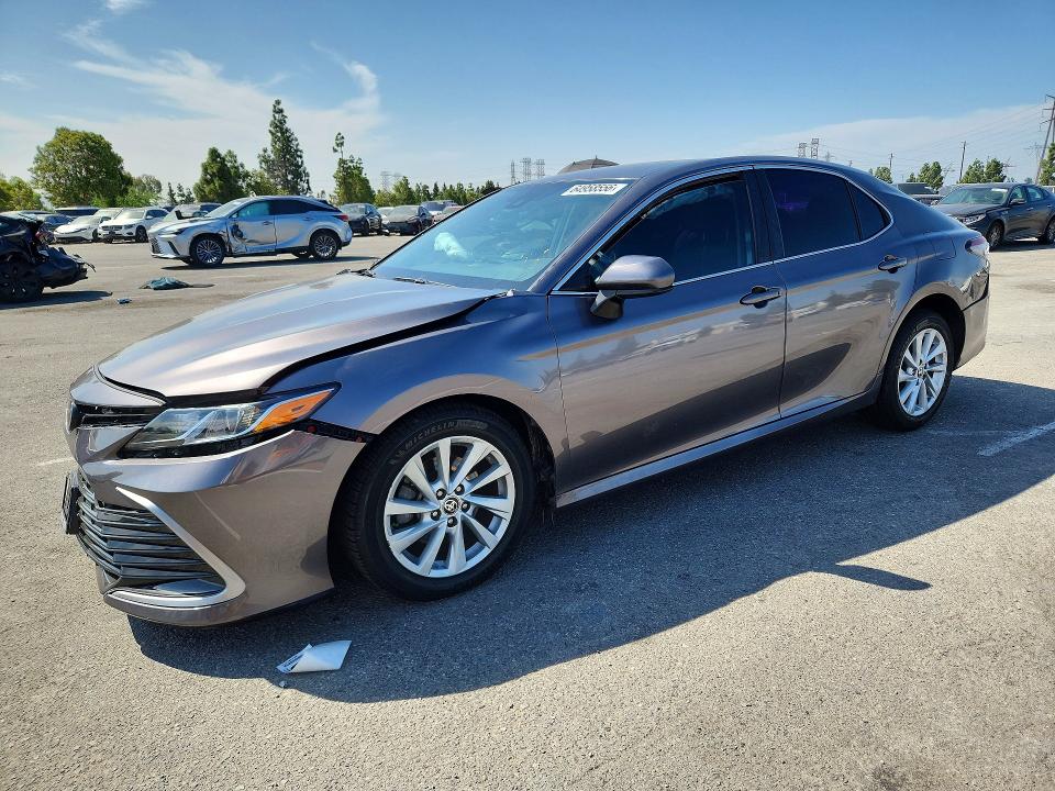 2021 Toyota Camry მანქანა იყიდება აუქციონზე, vin: 4T1C11AK1MU418304, აუქციონის ნომერი: 64958556