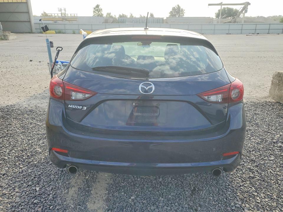 Продаж на аукціоні авто 2018 Mazda 3, vin: 3MZBN1L38JM255206, номер лоту: 67136446