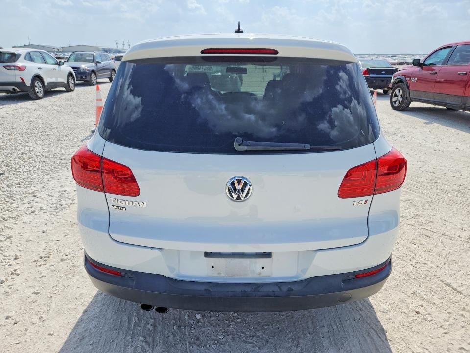 Продаж на аукціоні авто 2018 Volkswagen Tiguan Limited, vin: WVGAV7AX4JK005231, номер лоту: 63374866