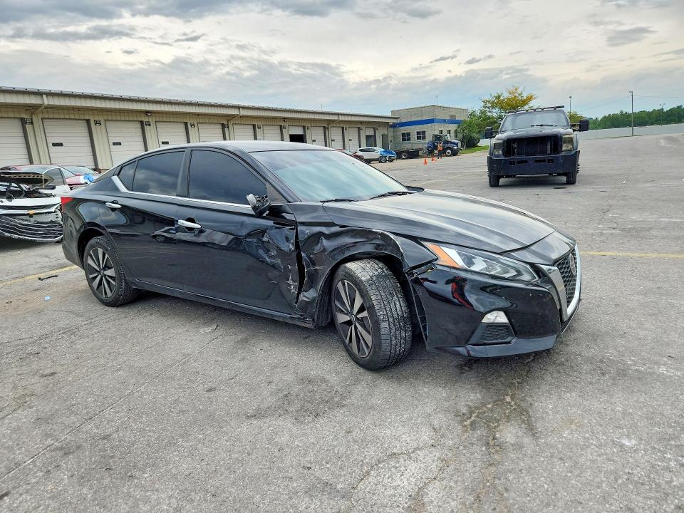 65833586 :رقم المزاد ، 1N4BL4DV6NN316595 vin ، 2022 Nissan Altima مزاد بيع