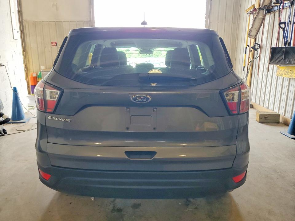 Продаж на аукціоні авто 2018 Ford Escape, vin: 1FMCU0F77JUB72912, номер лоту: 64955266