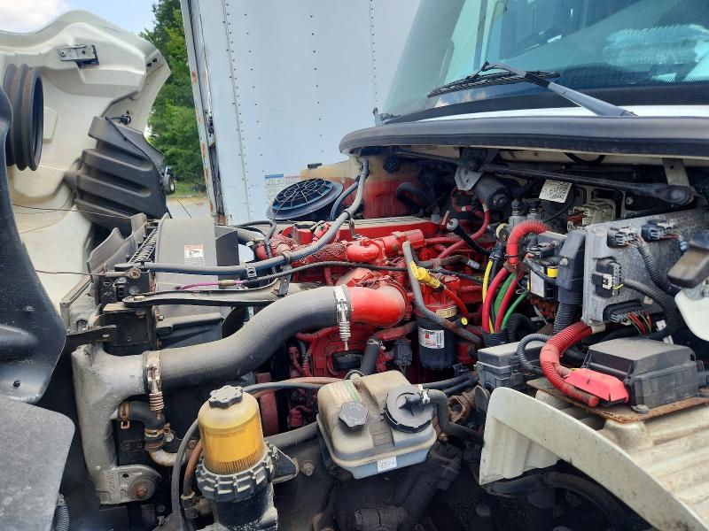 64277046 :رقم المزاد ، 1FVACWDT2EHFS9338 vin ، 2014 Frht - Freightliner M2 مزاد بيع