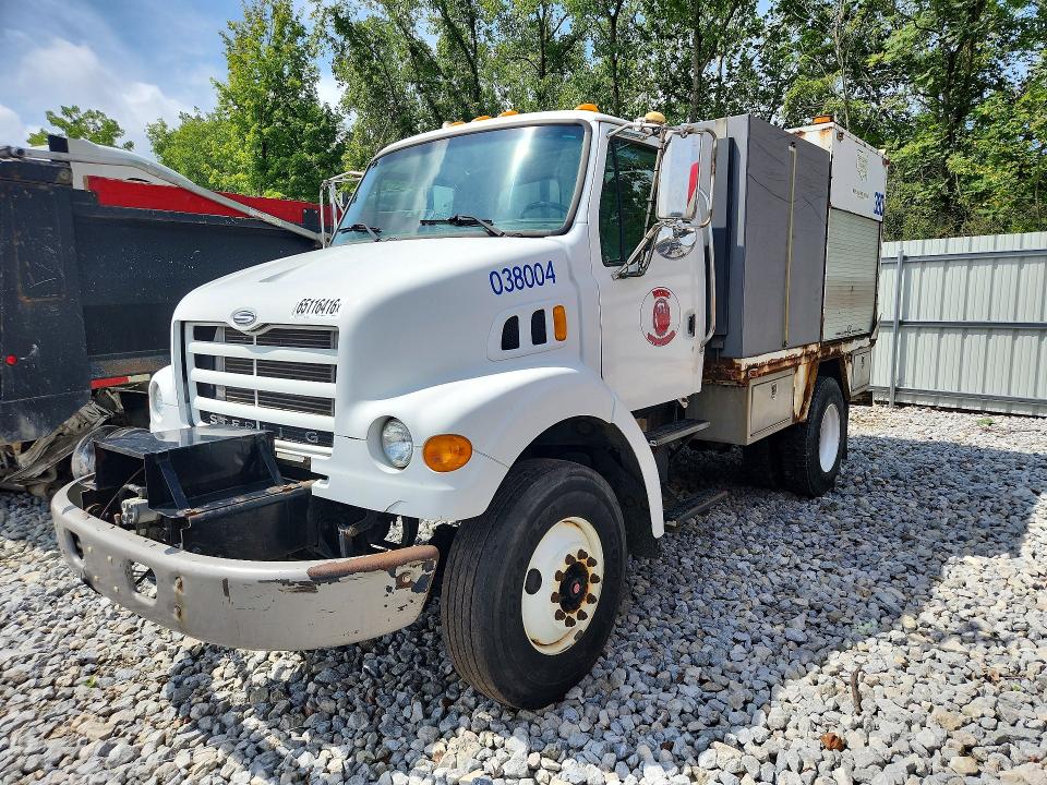 65116416 :رقم المزاد ، 2FZAATAK64AM85423 vin ، 2004 Sterling Truck L مزاد بيع