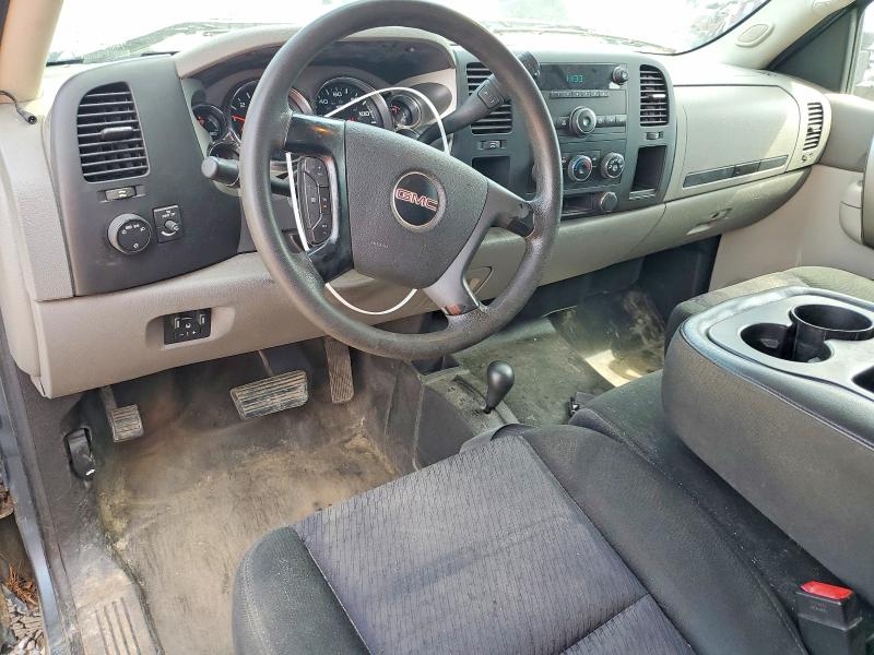 63795606 :رقم المزاد ، 1GT22ZCG8BZ431426 vin ، 2011 Gmc Sierra مزاد بيع